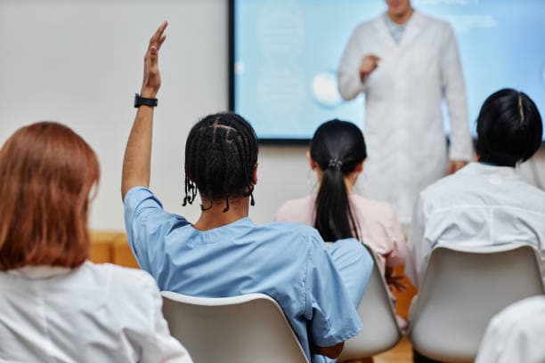 Advance Your Nursing Career with Fast Track RN to BSN Online Programs Advance Your Nursing Career with Fast Track RN to BSN Online Programs